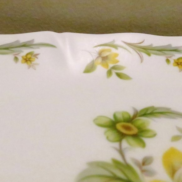 Serving Platter Oval Royal Grafton Evesham 11.25" Yellow Green Bone China UK - Picture 3 of 5